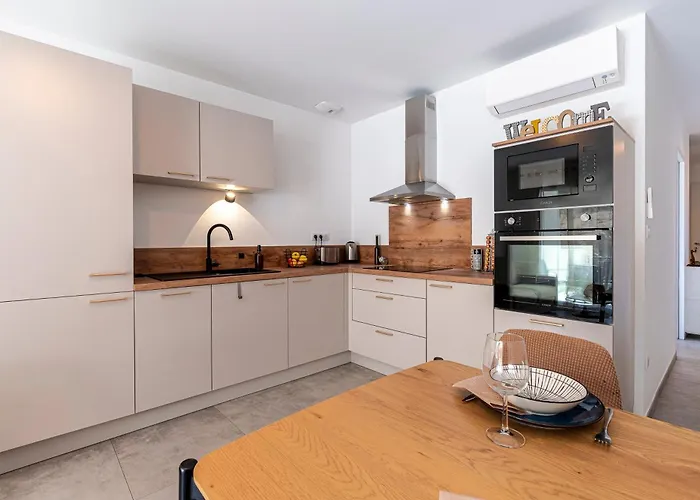 L'ile De Beaute - Climatise Apartment