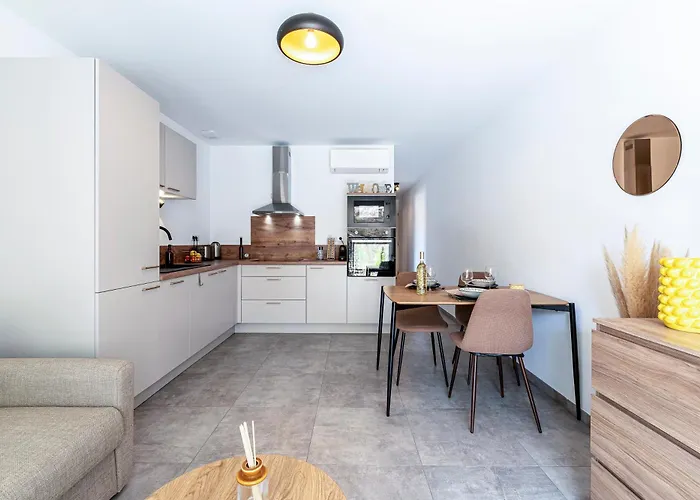 L'ile De Beaute - Climatise 公寓